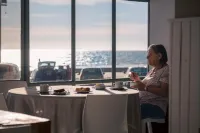 Rayentray Hostal Hotel a 