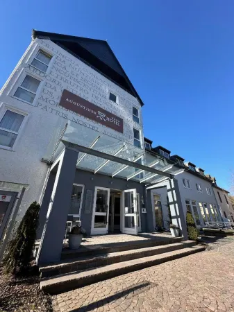 Augustiner Hotel Отели в г. Штеффельн