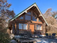 Mission Hills Hotel and Cottage Hotels near Lunar Stone Maple Park