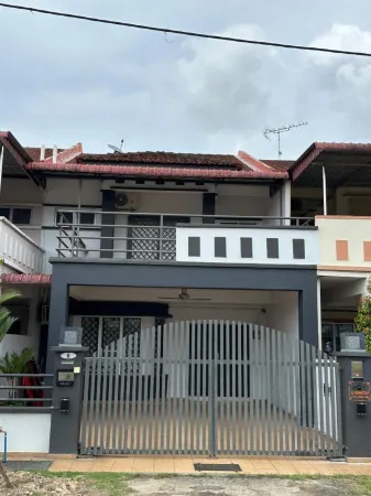 JL Homestay Bahau Отели в г. Jempol