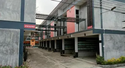 Kidthuengpark Hotel berhampiran Wat Kaew Noi