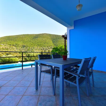 Mouzakis Villas