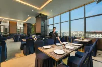 Cat ba Paradise Hotel - Sky Bar & Massage - Parking