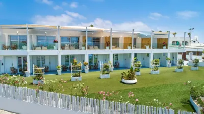 Blue Harbour Boutique Hotel di 