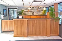 Holly Tree Resort Hotels in West Yarmouth
