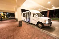 Ramada by Wyndham Houston InterContinental Airport East - Park Yeri