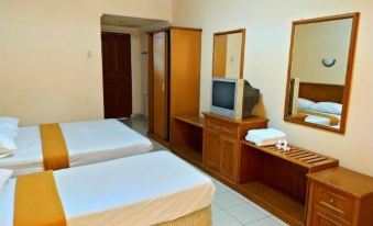 Hotel & Wisma Bintang Jadayat - Housity