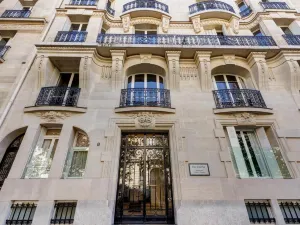 Résidence Charles Floquet - Hotel
