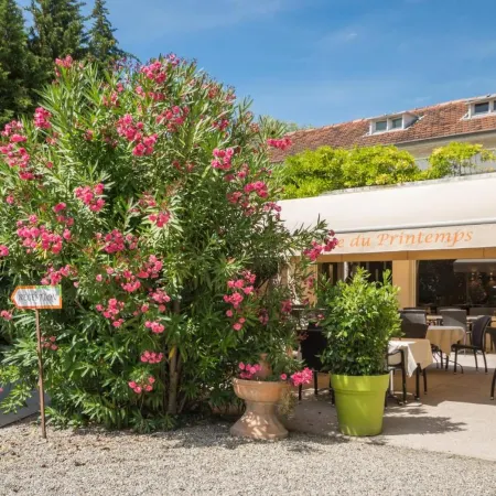 Logis le Printemps Hôtel Restaurant - Montélimar