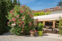 Logis le Printemps Hôtel Restaurant - Montélimar Hotels in Rochemaure