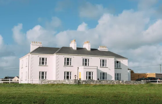 西班牙角之屋酒店