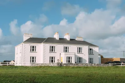 Armada House Hotels near Cliffs of Moher