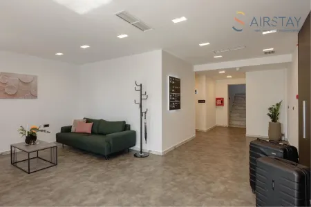 Zed Smart Property Airport by Airstay