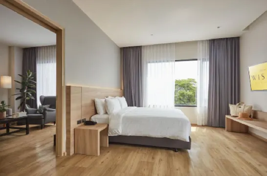 Centara Life Wisma Hotel Ratchaburi Отели в г. Ратбури