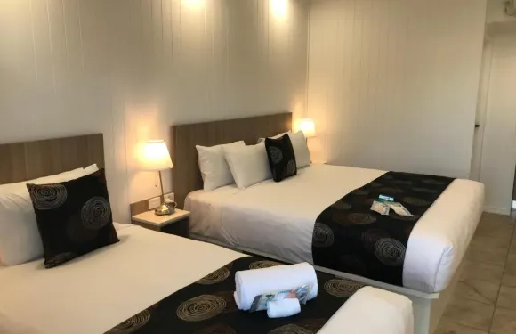 先鋒小屋汽車旅館