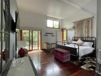 The Studio - Yarra Valley Hotels in Healesville