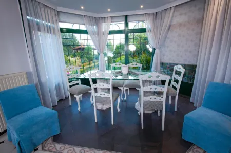 Natalie Apartments Отели в г. Артеми