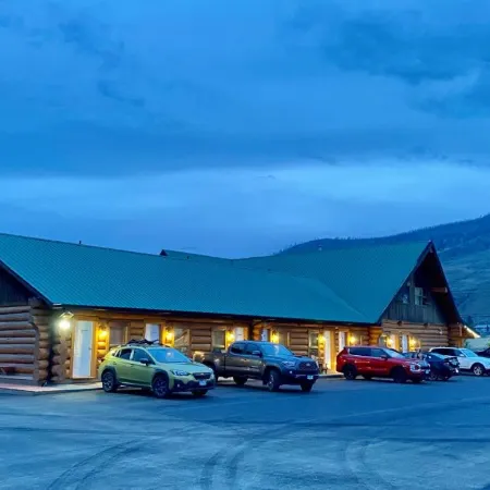Bear's Claw Lodge