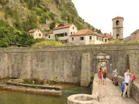 UNA 公寓酒店 科托爾酒店