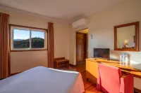 Hotel Ulveira Hotels near Parque Merendas Meã