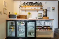 Alps Hostel - breakfast