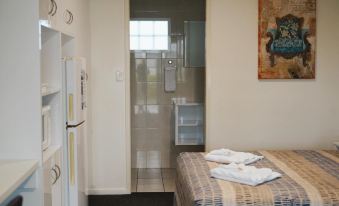 Porky's Motel Rockhampton