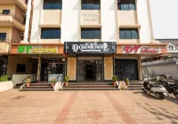 Hotel down Town Hotels near Hasta Shilpa Heritage Village Museum