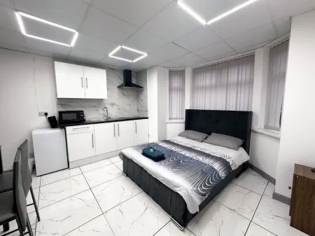 Hills View Apartments Отели рядом с достопримечательностью «Cheetham Hebrew Congregation»