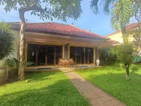 Tattva Uluwatu, Surf & Yoga Retreat Hotels near Lanud paksi