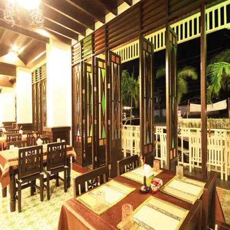 Dee Andaman Hotel Отели рядом с достопримечательностью «Мемориал памяти жертв цунами»