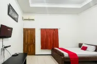 RedDoorz Syariah at Santana Stasiun Kepanjen
