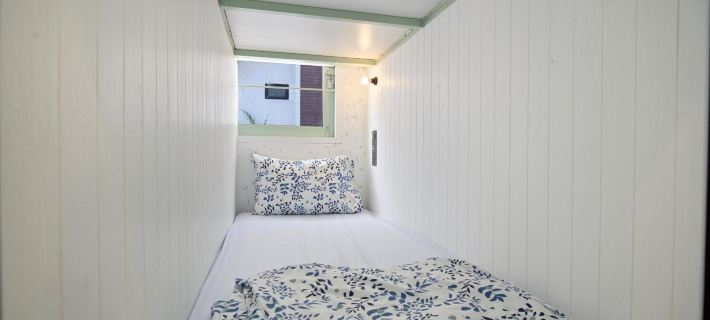 Monday Capsule Hostel and Thai Traditional Bath Bangkok Hotels in Bangkok