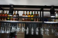 Crown Salamis Suites - Baarit