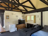 Picton's Waikawa Bay Holiday Park - 2-Star