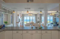Telal Villa overlooking the sea - Bãi đậu xe