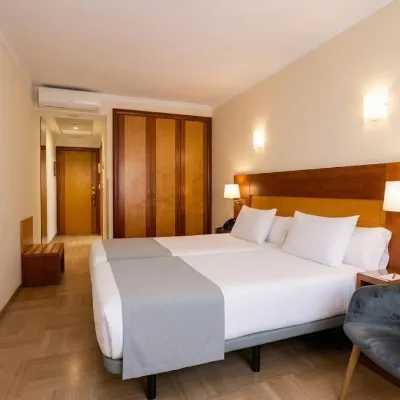 Hotel Córdoba Centro Hotels near Corredera Square