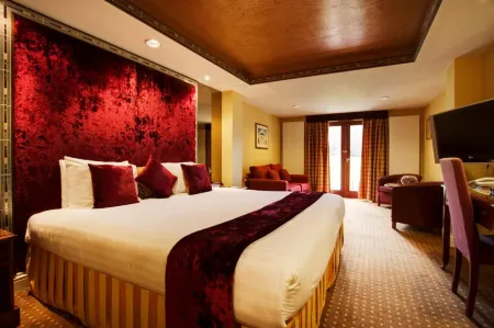 Best Western Plus Grims Dyke Hotel