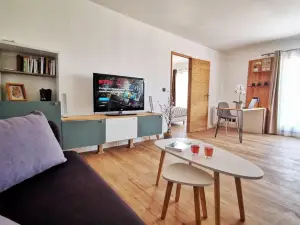 Le 79 Reflet de la Marne