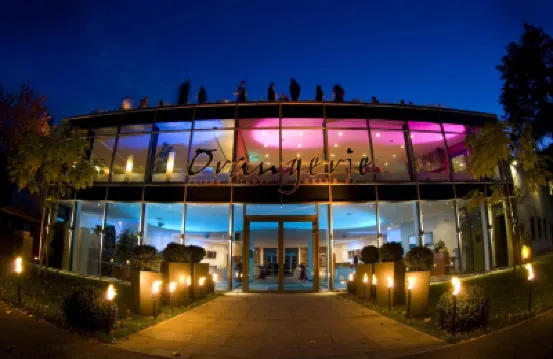 Nells Park Hotel Hotel berhampiran ehemalige Bahnhofsanlage