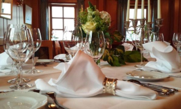 Goldner Engel, Restaurant - Hotel - Metzgerei - Housity