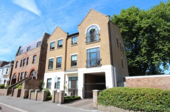 Hampden Apartments - the Catherine