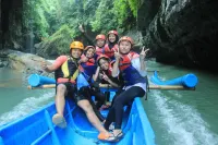 Jelajah Batukaras Hotels in Cimerak