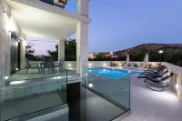 Eudora Luxury Stone Villa - Pools