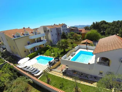 Villa Vanilla with Heated Pool Hotel a 