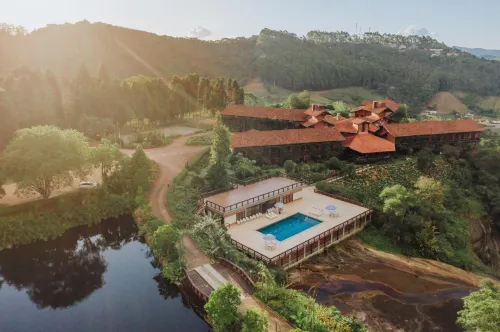 Pousada Pedra Azul Hôtels à : Venda Nova do Imigrante