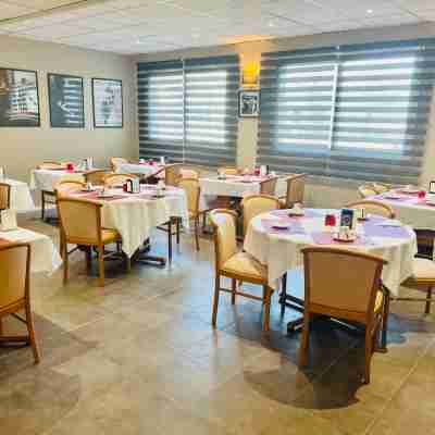 Resothel Group Dining/Meeting Rooms