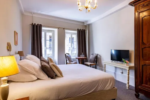 Logis Relais de la Source Hotels in Département Côte-d'Or