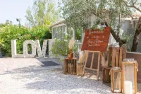 Auberge des Pins Hotel a Tourrettes