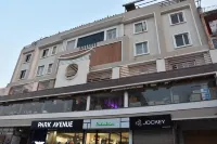 Costa Riviera Hotel Отели в г. 