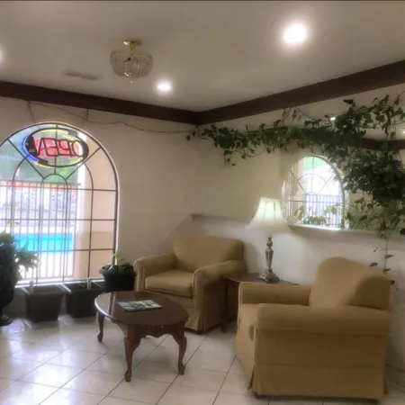 Majestic Inn